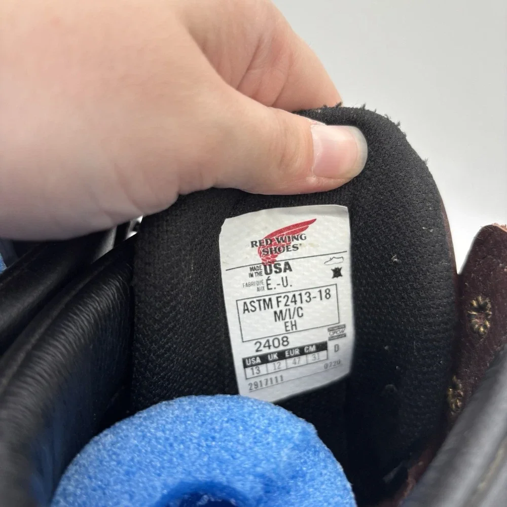 Red Wing Shoes shop confidence